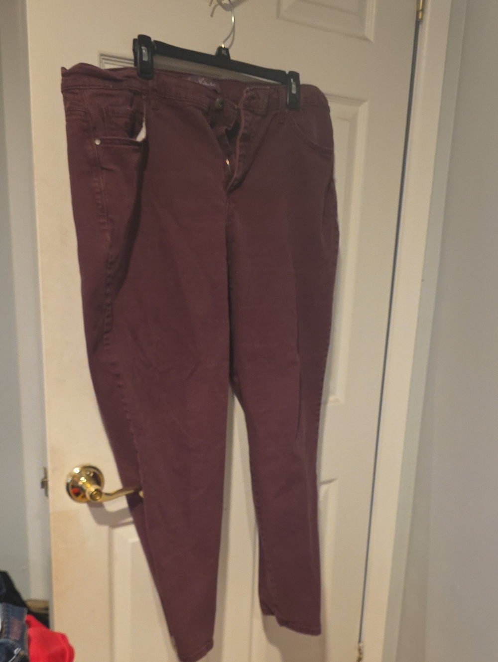 Gloria Vanderbilt Women's Maroon Stretch Jeans